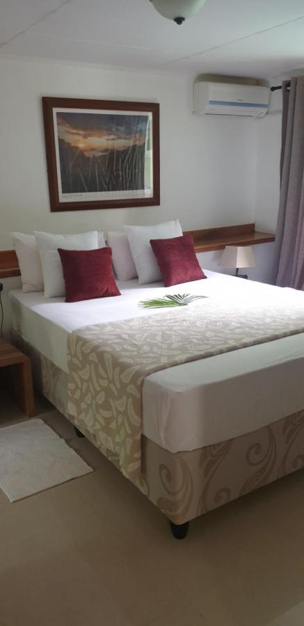 Chrisent Residence Port Glaud ภายนอก รูปภาพ