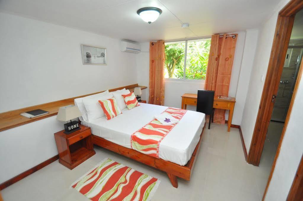 Chrisent Residence Port Glaud ภายนอก รูปภาพ